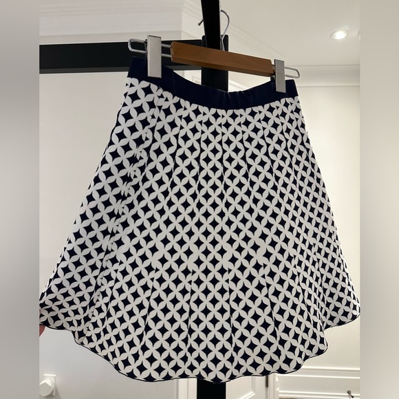 Navy and white marching set - Picture 2 of 3